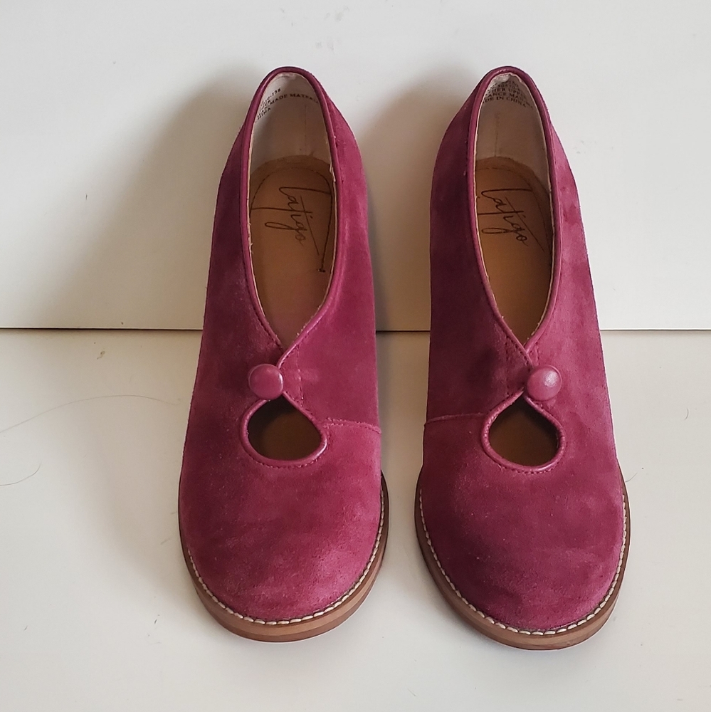 Latigo leather pumps